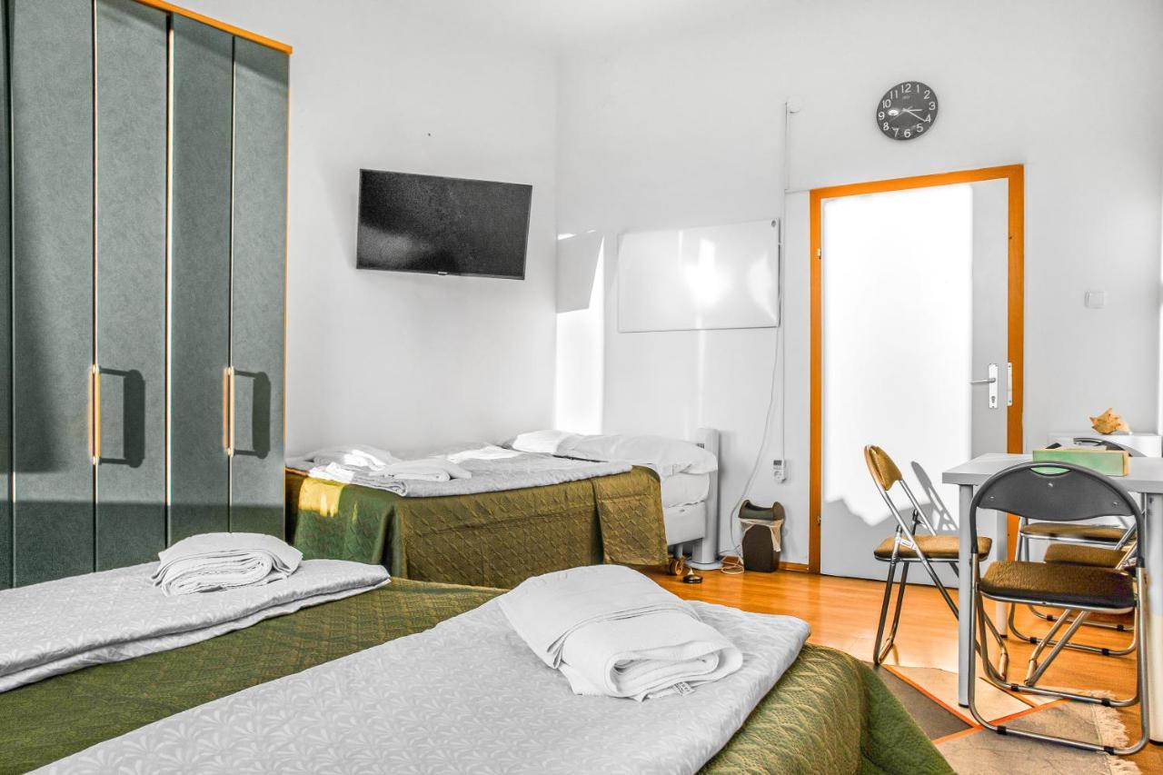 Joyful 2Br Shared Apt Near Millenium Tower & Danube River ウィーン エクステリア 写真