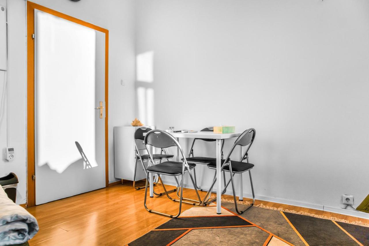 Joyful 2Br Shared Apt Near Millenium Tower & Danube River ウィーン エクステリア 写真