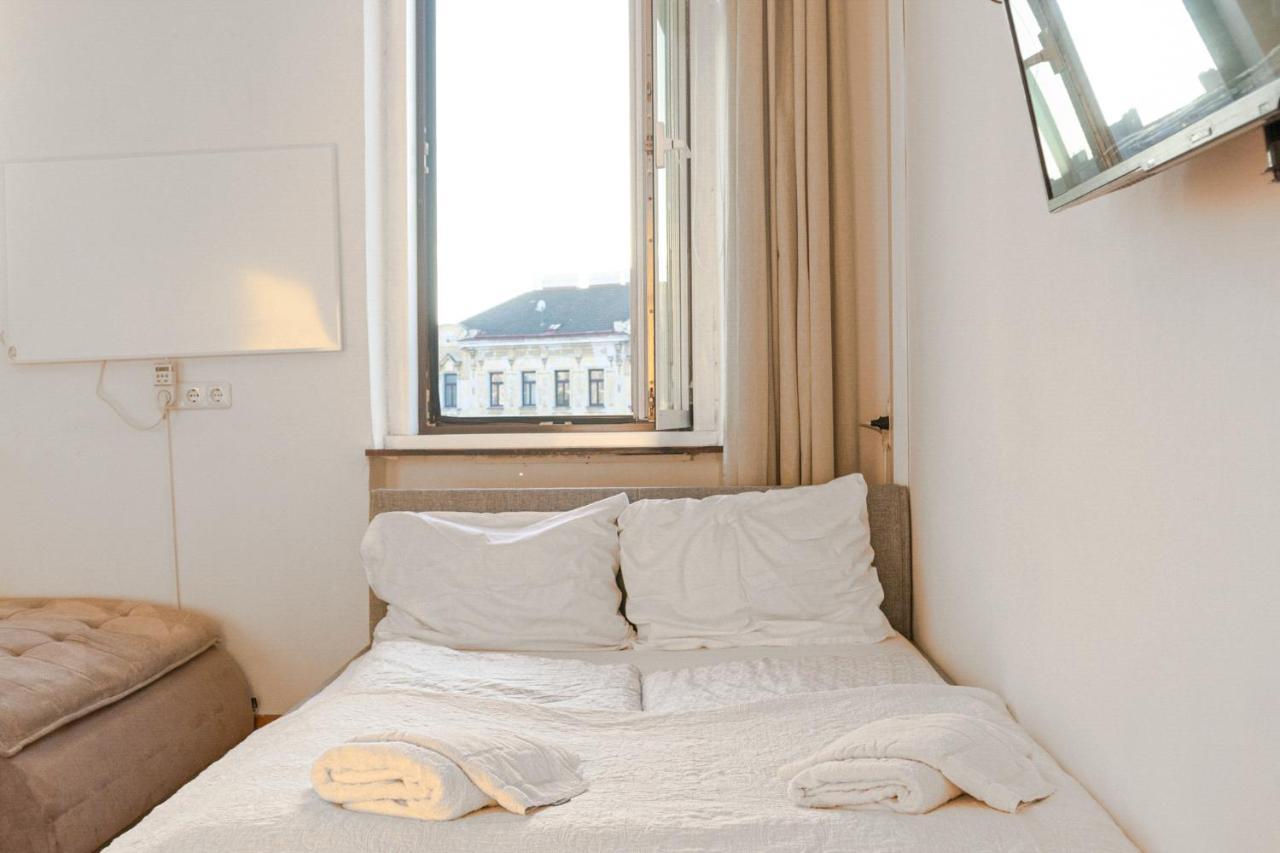 Joyful 2Br Shared Apt Near Millenium Tower & Danube River ウィーン エクステリア 写真