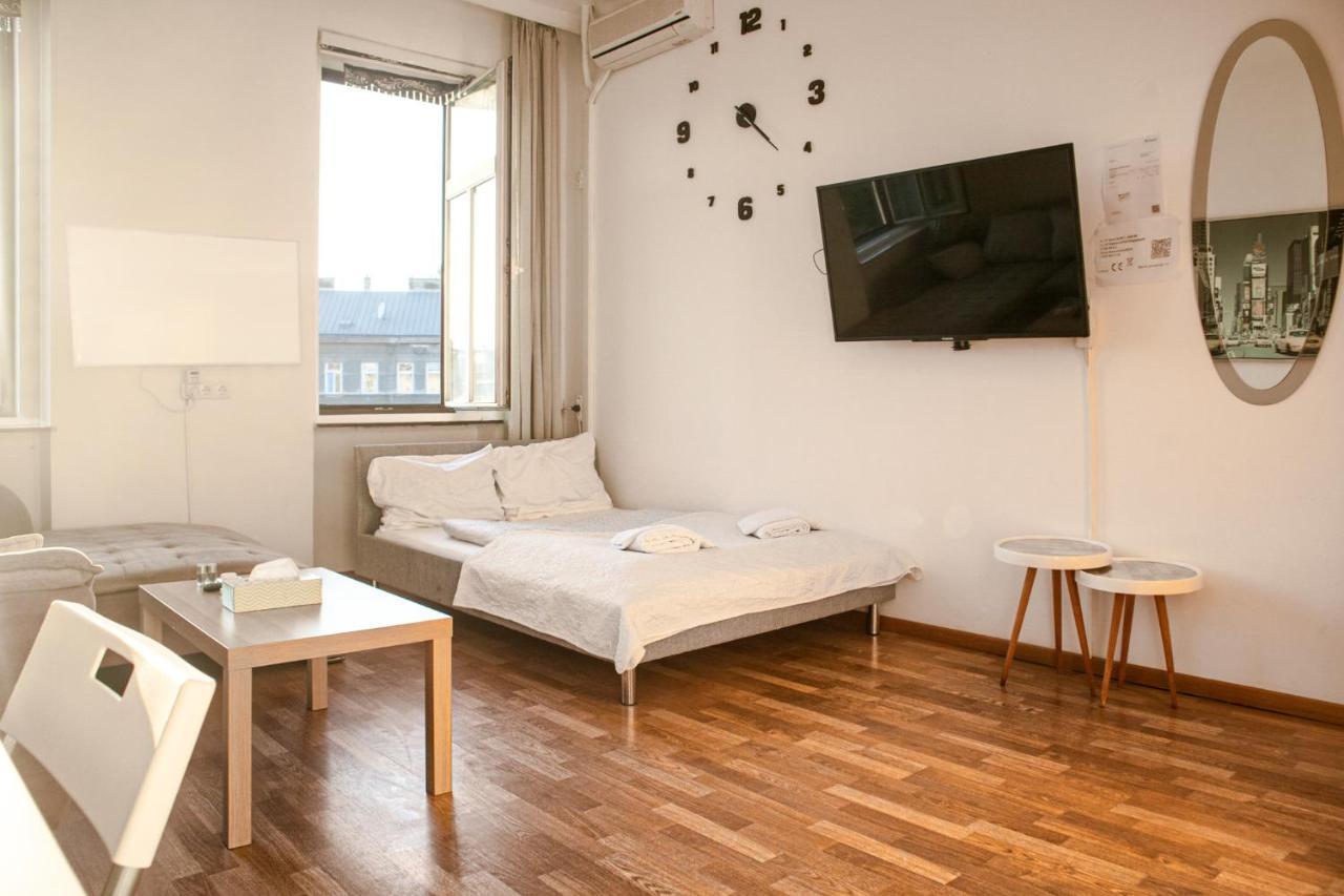 Joyful 2Br Shared Apt Near Millenium Tower & Danube River ウィーン エクステリア 写真