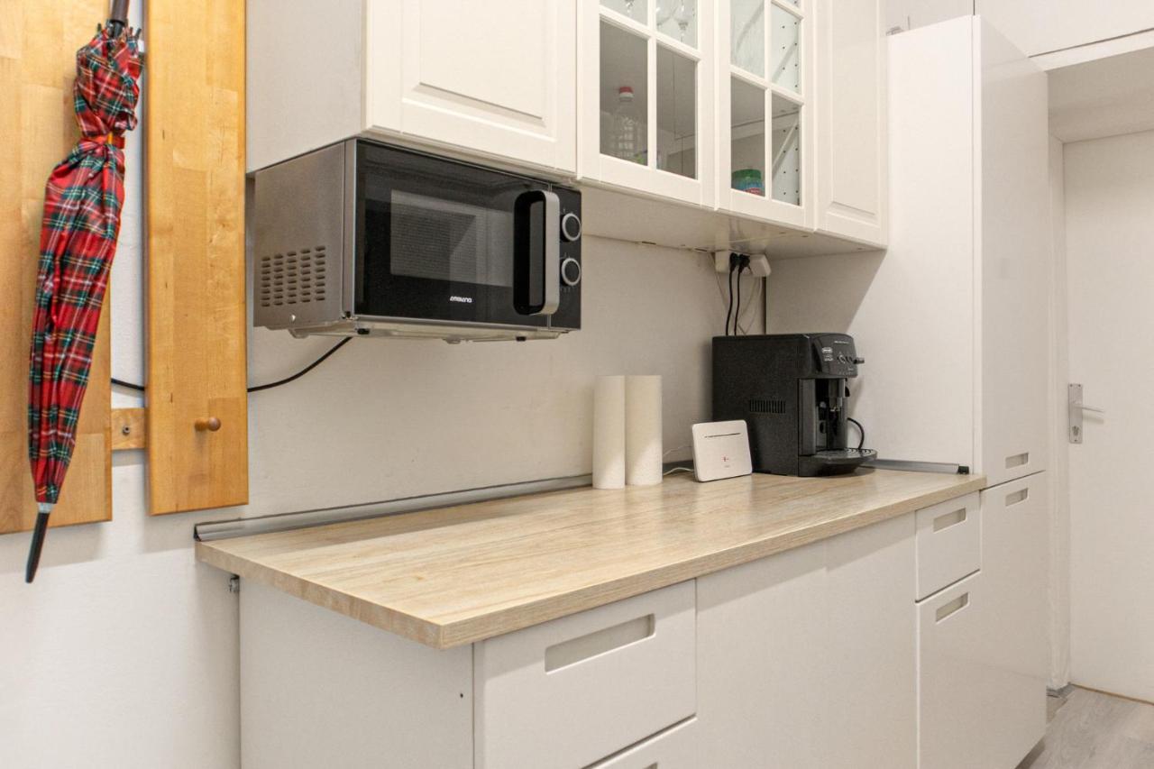 Joyful 2Br Shared Apt Near Millenium Tower & Danube River ウィーン エクステリア 写真