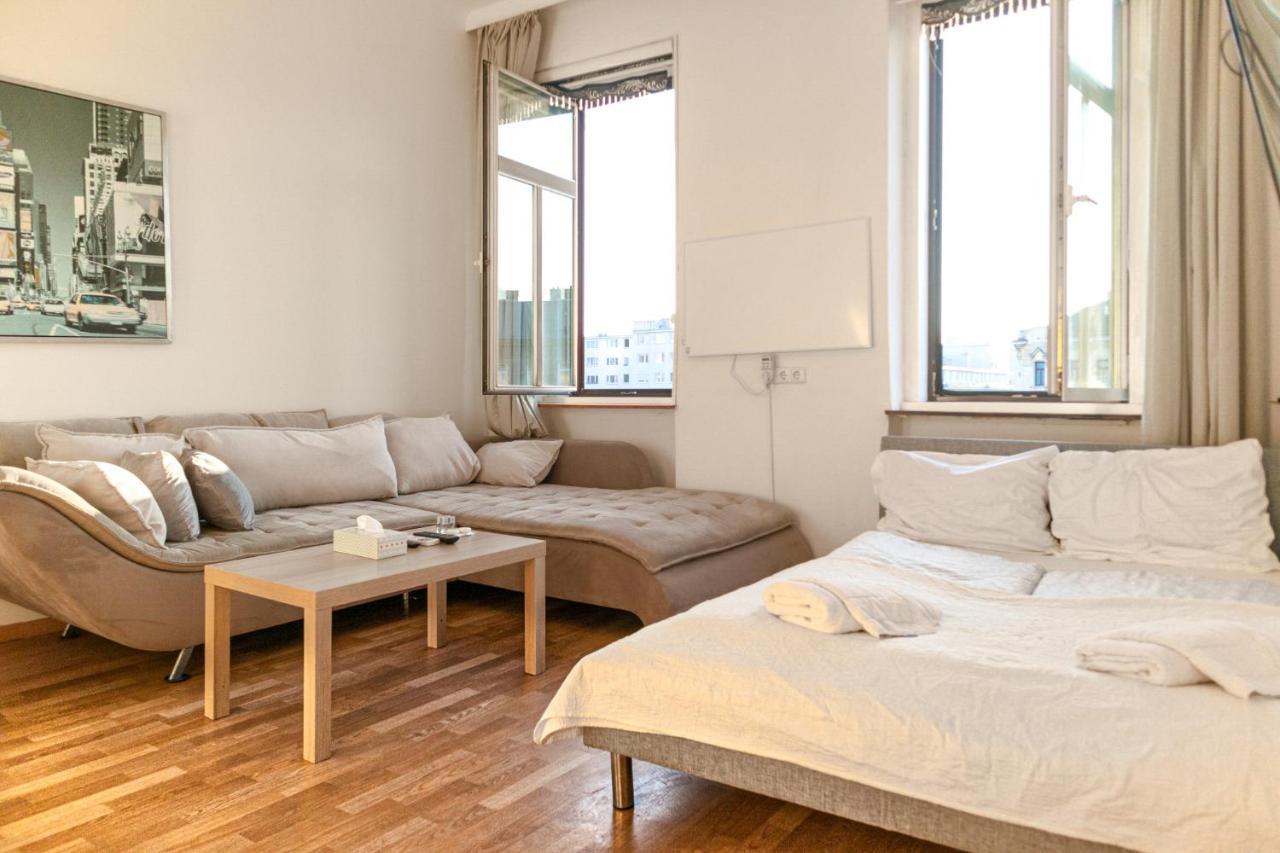 Joyful 2Br Shared Apt Near Millenium Tower & Danube River ウィーン エクステリア 写真
