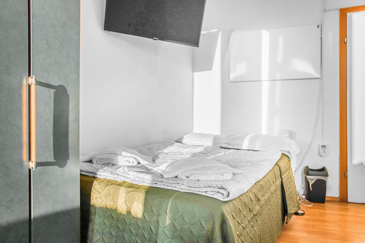 Joyful 2Br Shared Apt Near Millenium Tower & Danube River ウィーン エクステリア 写真