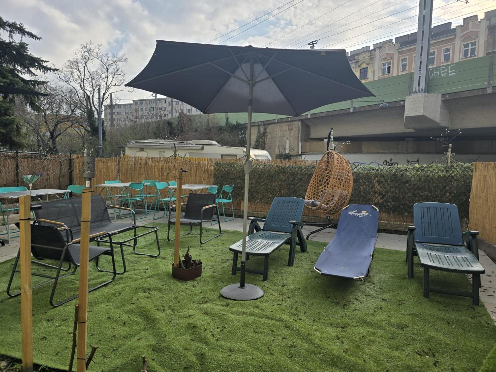Joyful 2Br Shared Apt Near Millenium Tower & Danube River ウィーン エクステリア 写真